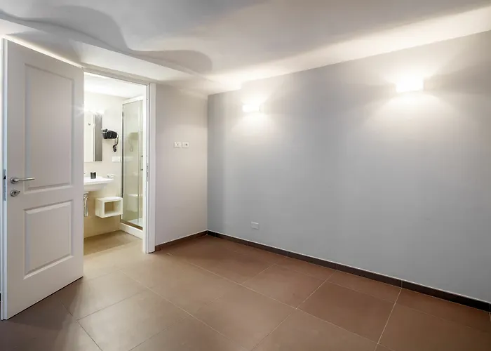 Hotel No 9 Colosseo 3*