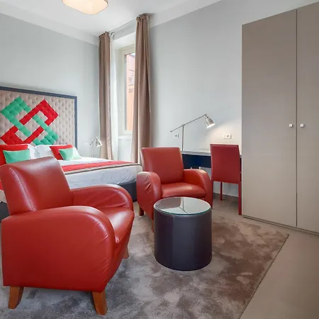 No 9 Colosseo Hotel 3*