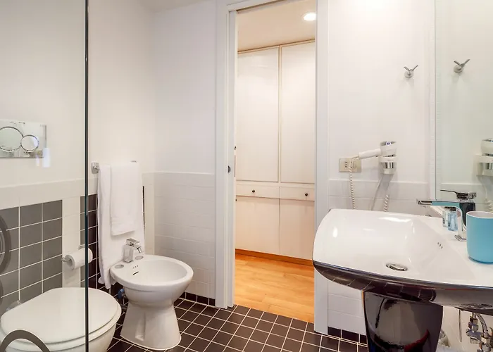 No 9 Colosseo Hotel 3*